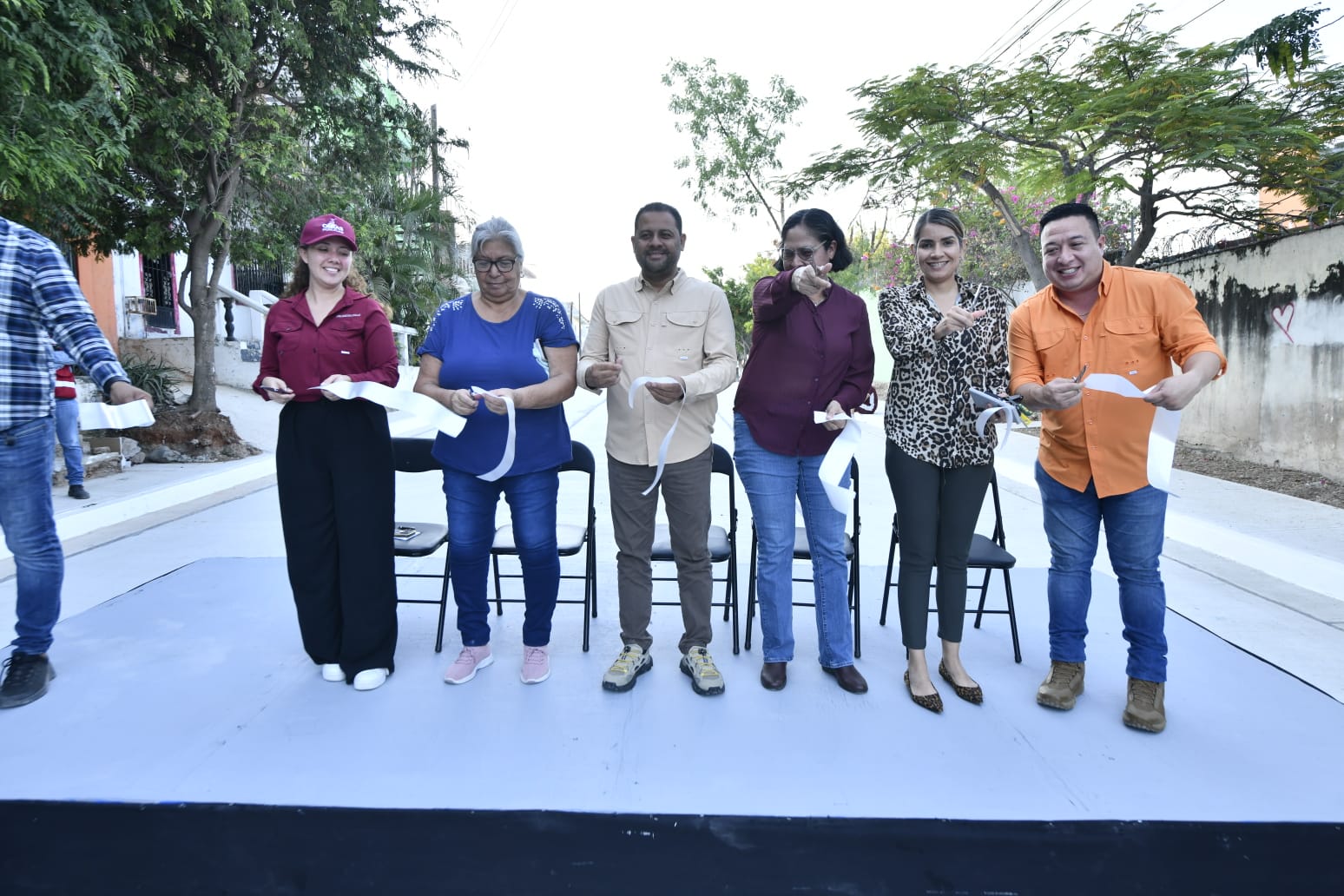 Gobierno de Mazatlán entrega pavimentación en la colonia Benito Juárez