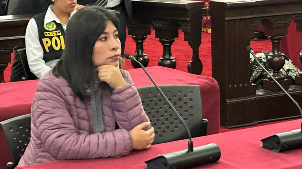 Perú emite orden de captura contra Betssy Chávez, asilada en sede diplomática de México