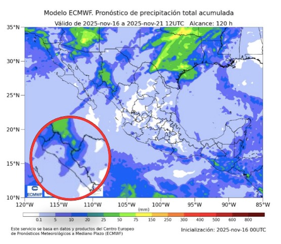 Imagen satelital de México que representa lluvias con colores verdes y azules que indica pronóstico bajo de precipitaciones