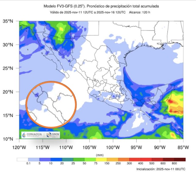 Imagen satelital de México que representa lluvias con colores verdes y azules que indica pronóstico bajo de precipitaciones