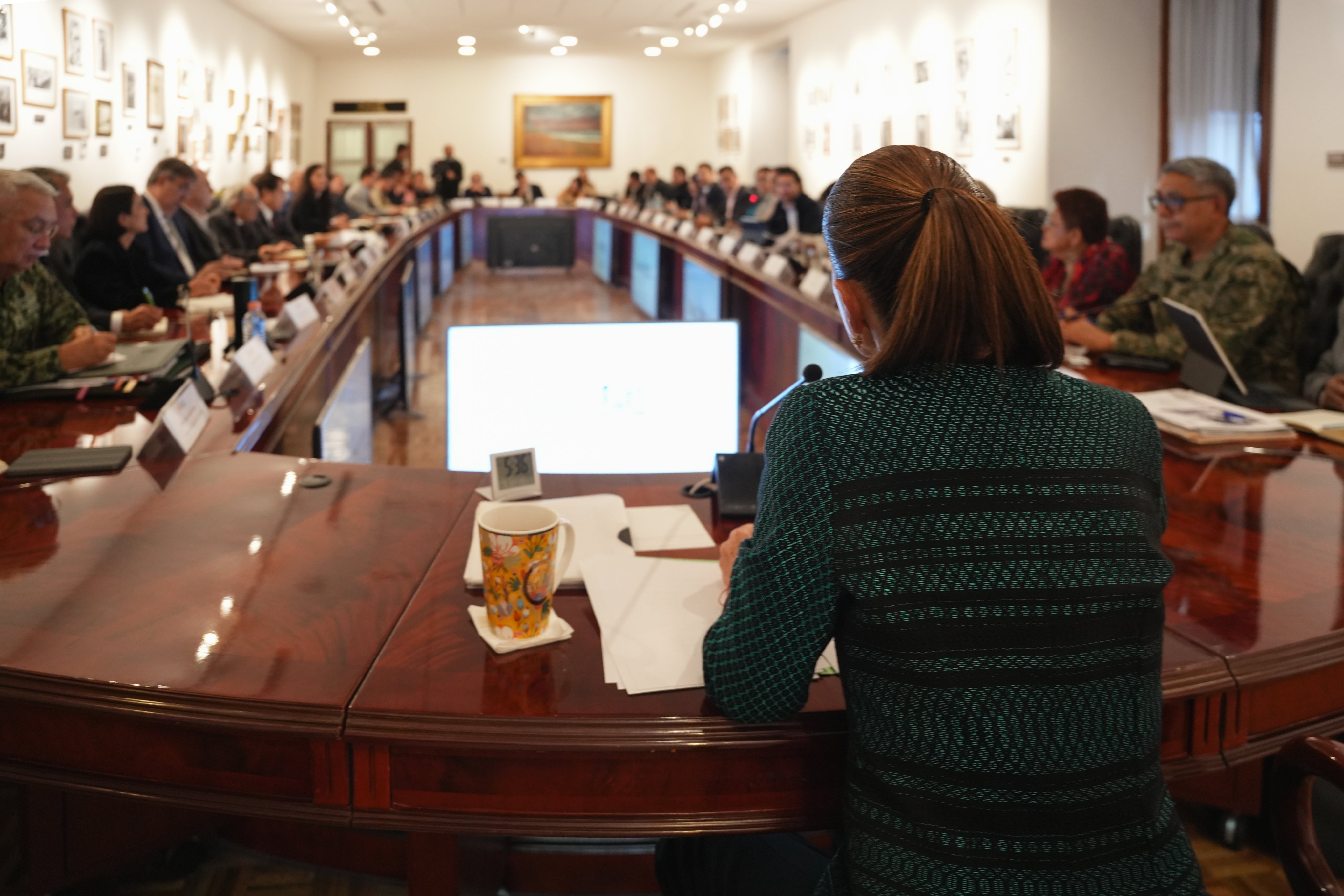 Claudia Sheinbaum se reúne con su gabinete para abordar objetivos del 