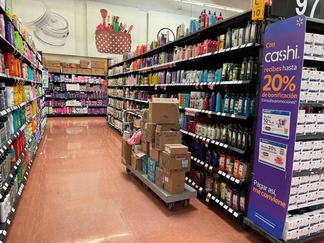 Pasillo de supermercado.