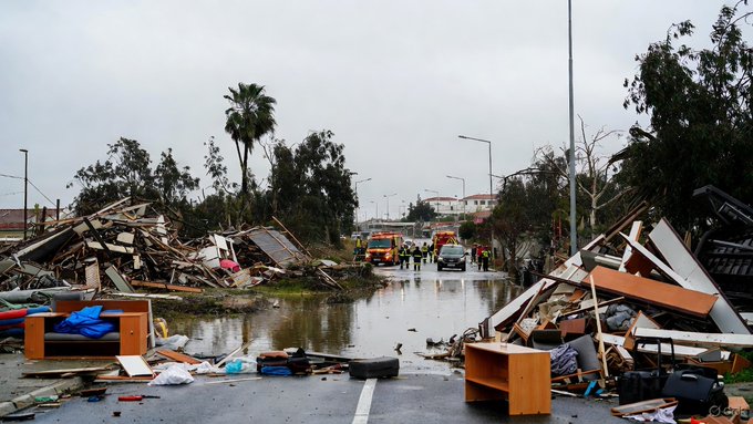 Tormenta Claudia deja al menos 3 muertos en Portugal y provoca inundaciones severas en Gran Bretaña