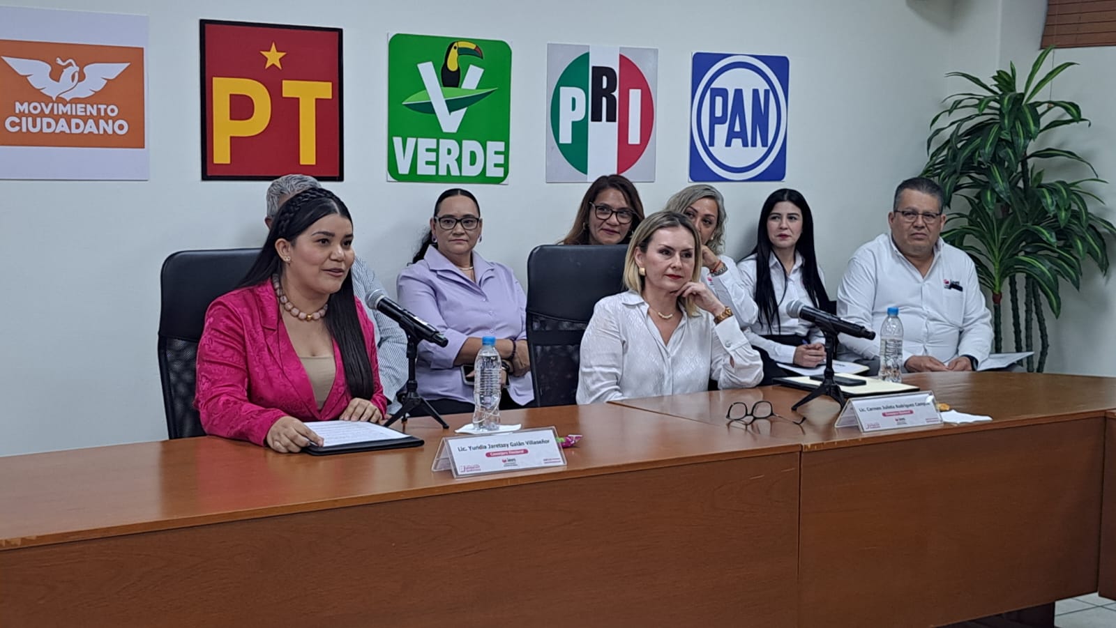 Yuridia Galán y Carmen Rodríguez rinden protesta como nuevas consejeras del IEES