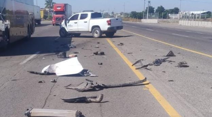 Accidente de auto en la carretera México 15