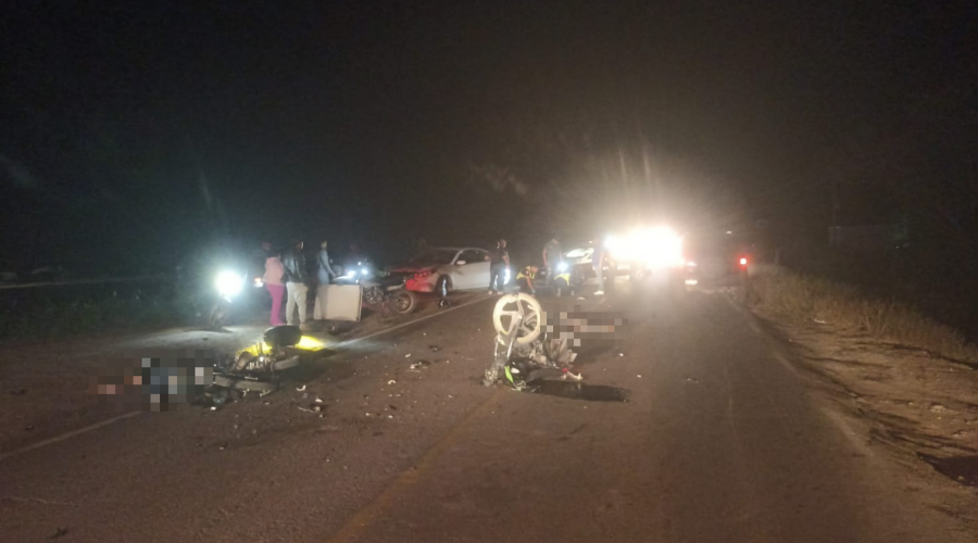 Dos personas perdieron la vida tras un accidente de motocicleta en una carretera