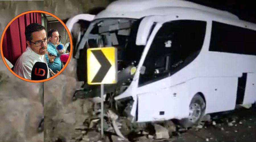 Choque de autobús con un cerro en Surutato, en circulo Cuitlahuac Galindo