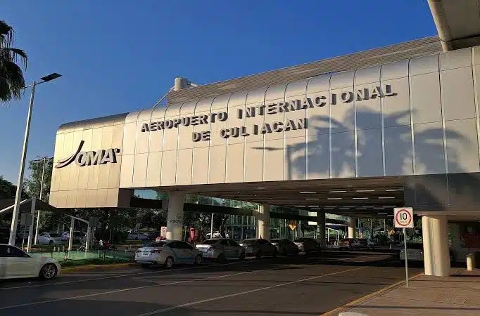 Exterior del Aeropuerto de Culiacán