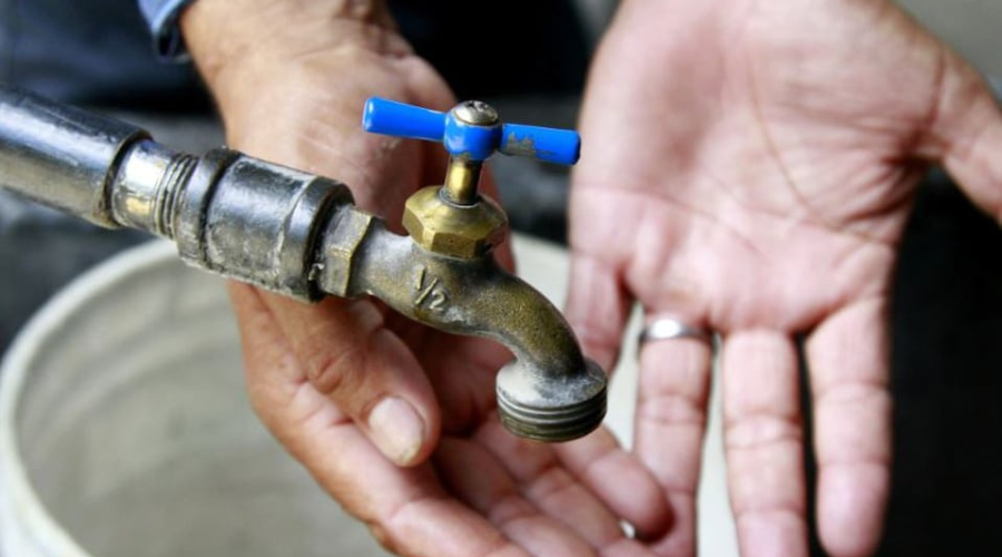Llave de agua potable