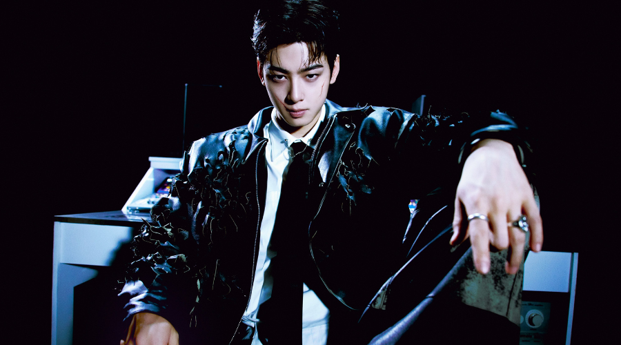 Cha Eun-woo.