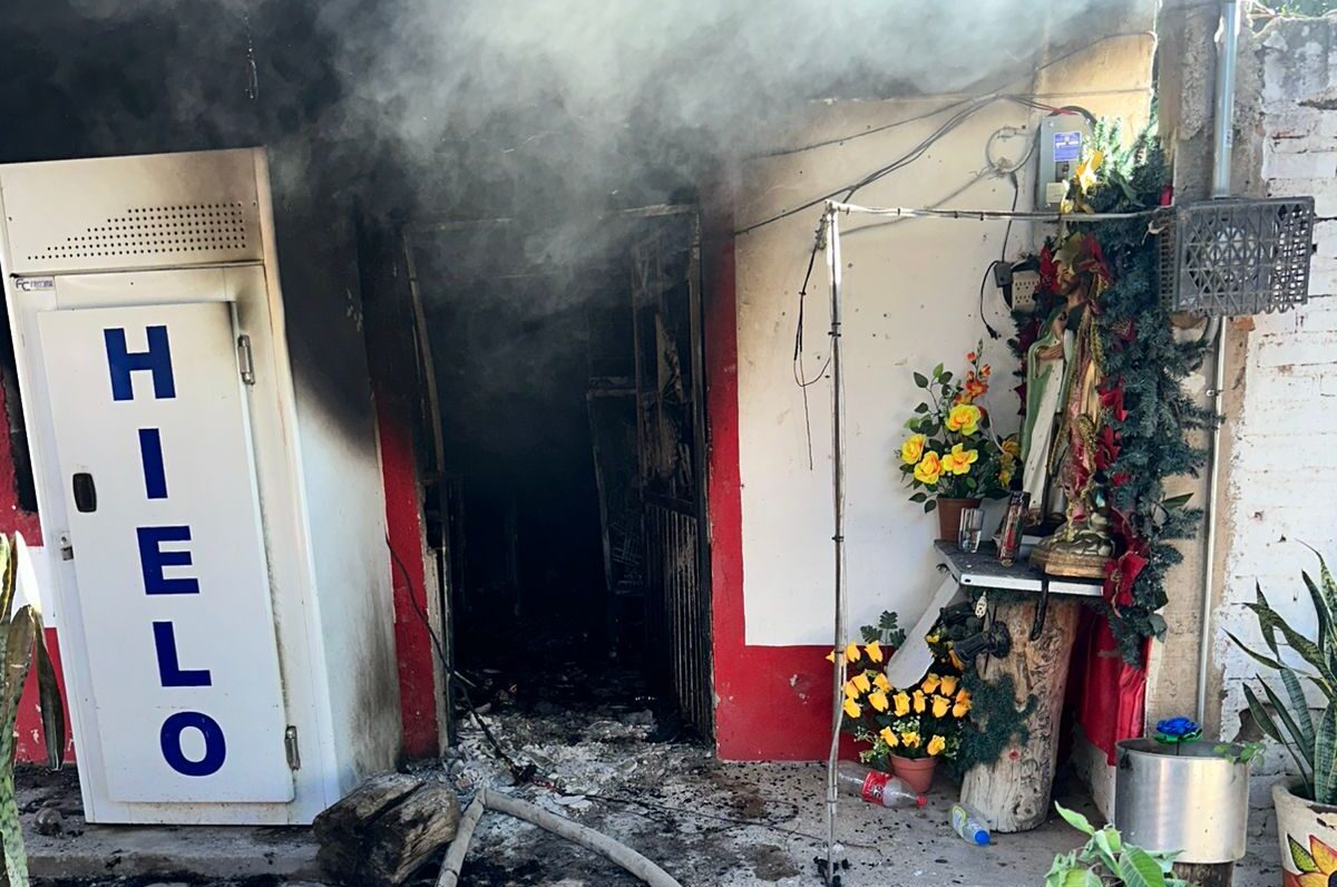 Exterior de cerveceria tras incendio en San Ignacio