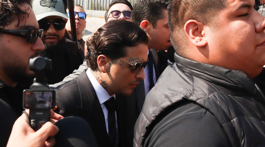 Nodal salió de los juzgados luego de que una jueza determinó no vincularlo a proceso.