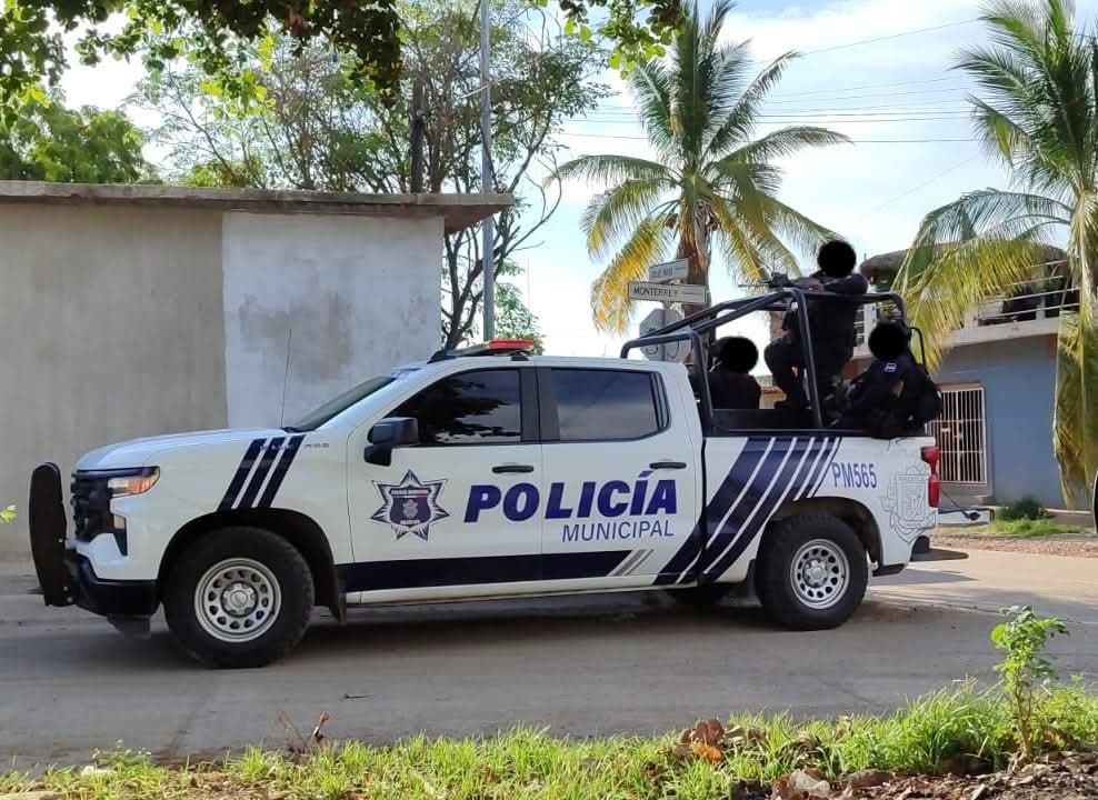 Policía de vialidades en Mazatlán en recorridos de vigilancia