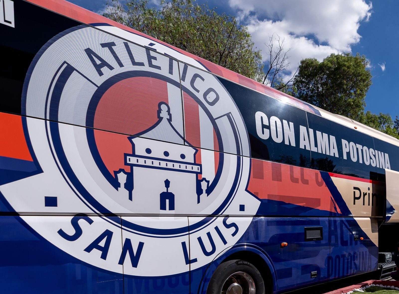Camión del Atlético de San Luis