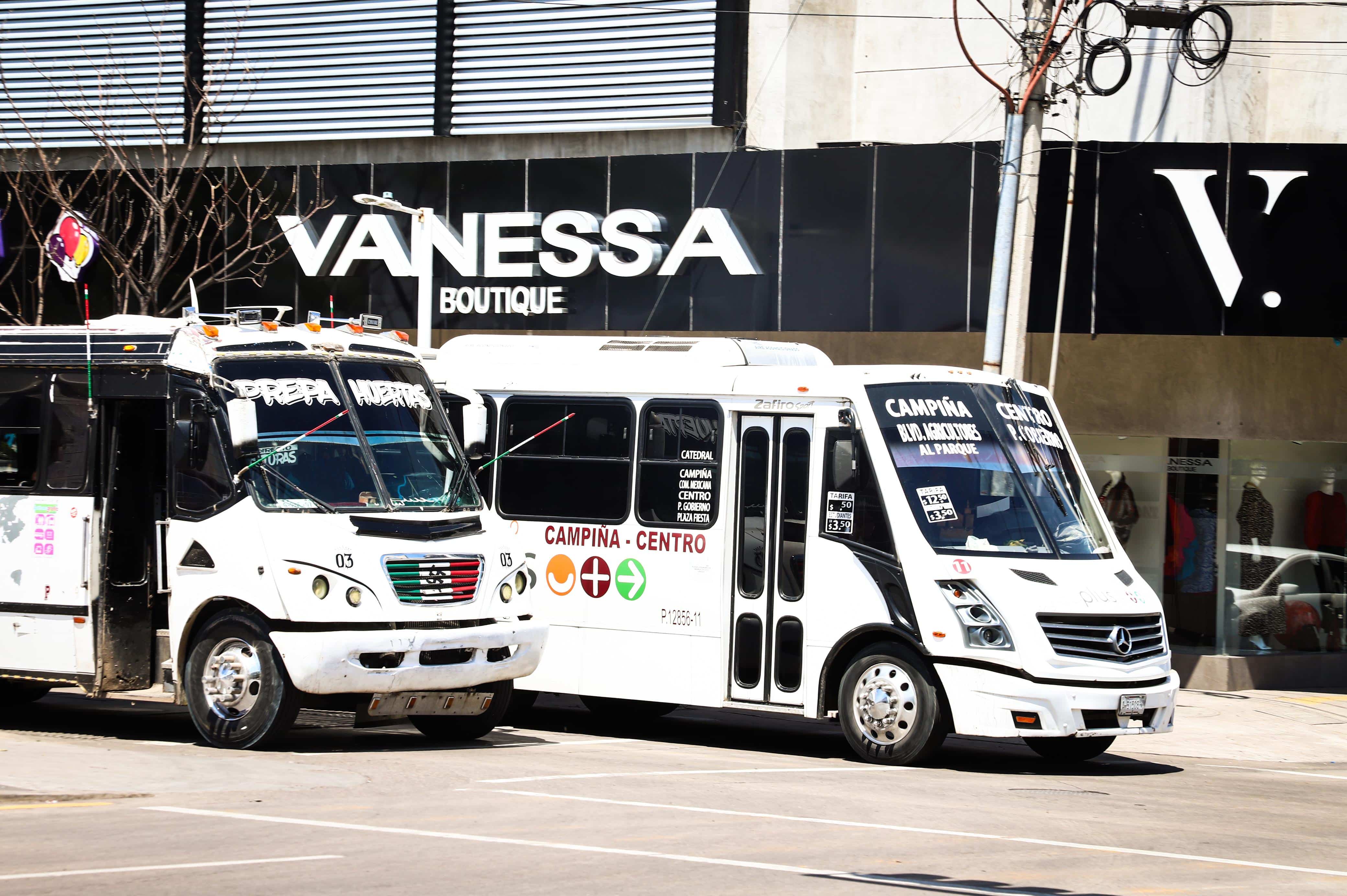 Autobuses del transporte público en Culiacán