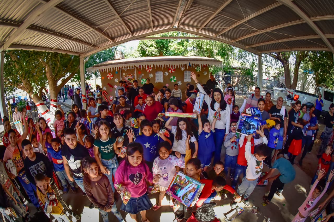 Ayuntamiento y empresarios organizan posada para niños en Ahome