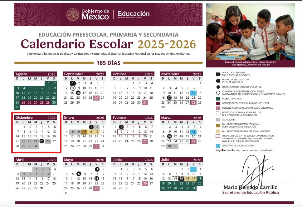 Calendario del ciclo escolar 2025-2026 en México con los meses y días marcados