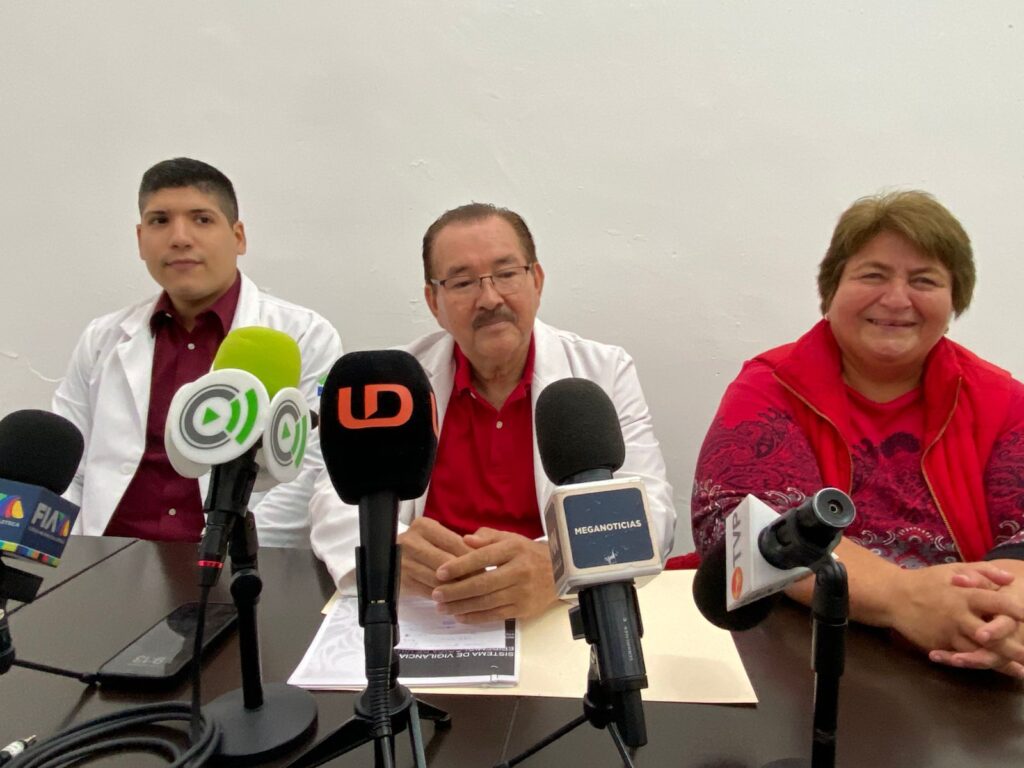 Conferencia de prensa del personal de salud