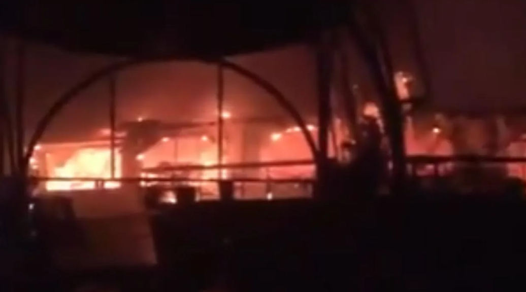 Noche de horror en India: 23 muertos por incendio en un club de Goa