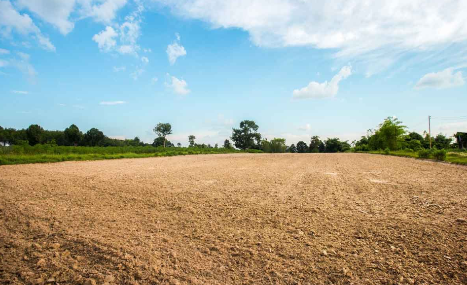 ¿Qué requisitos debo cubrir para comprar un terreno con Infonavit?