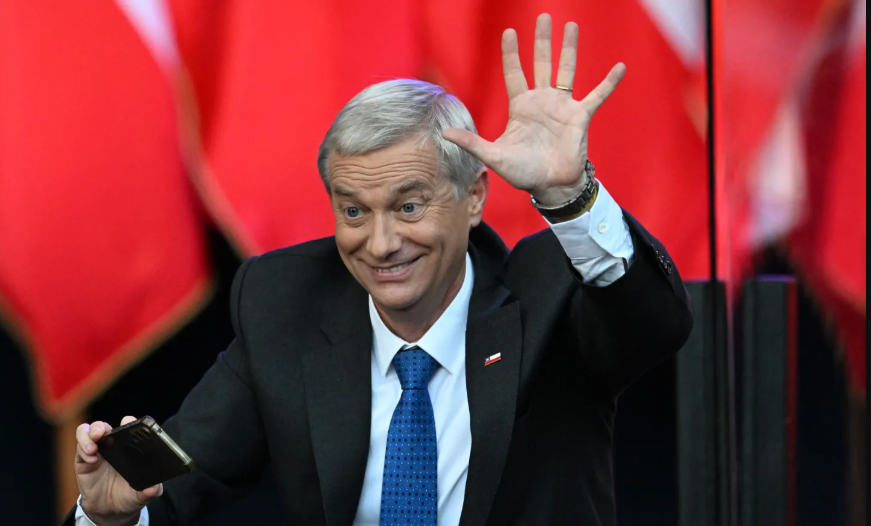 Kast arrasa en las urnas y se convierte en el nuevo presidente de Chile