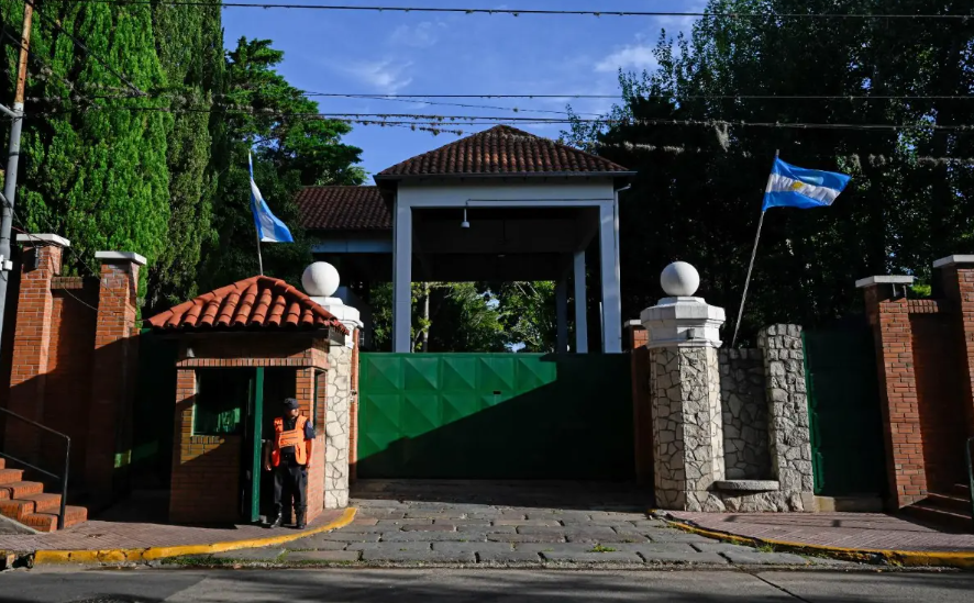 Encuentran sin vida a soldado en la residencia de Milei, en Buenos Aires