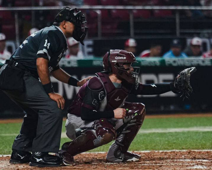 VIDEO: Tomateros da un golpe bajo a Venados de Mazatlán en una batalla del clásico sinaloense