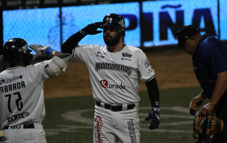 ¡Una locura! Algodoneros viene de atrás y deja en el terreno a Tucson, de momento está en playoffs