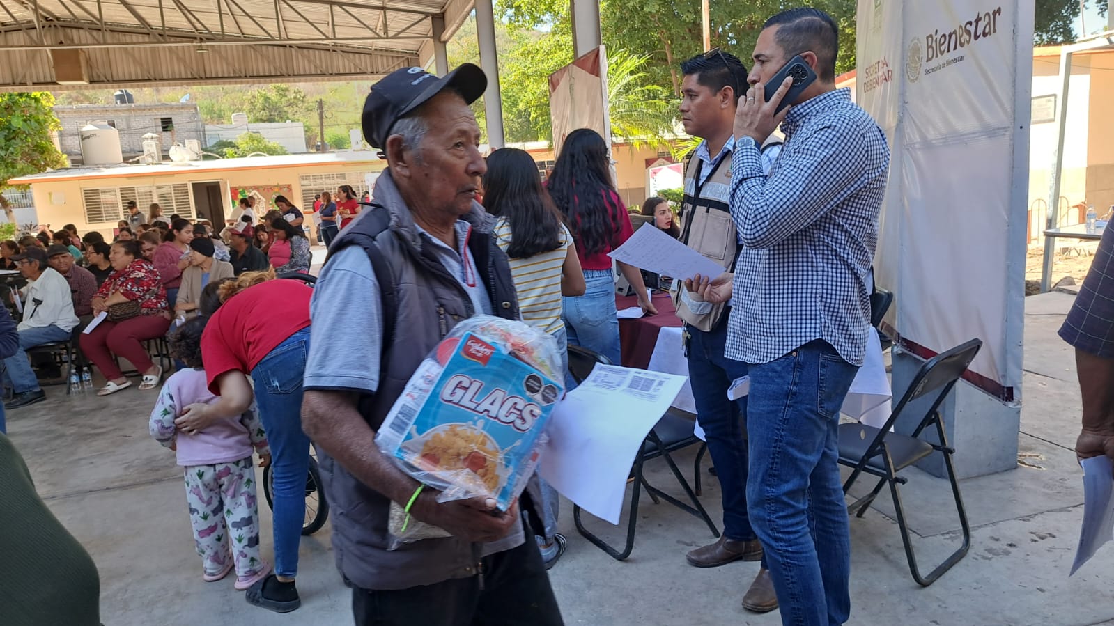 Caravana del Bienestar en Los Mochis