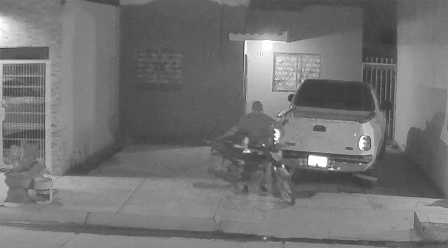 En 50 segundos roban motocicleta en Guasave