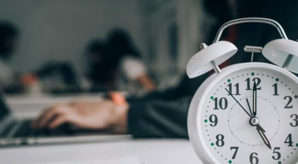 Reloj de la jornada laboral