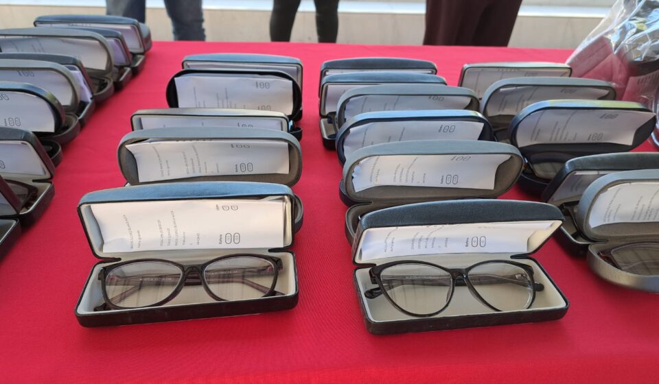 Kits de lentes gratuitos en Sinaloa