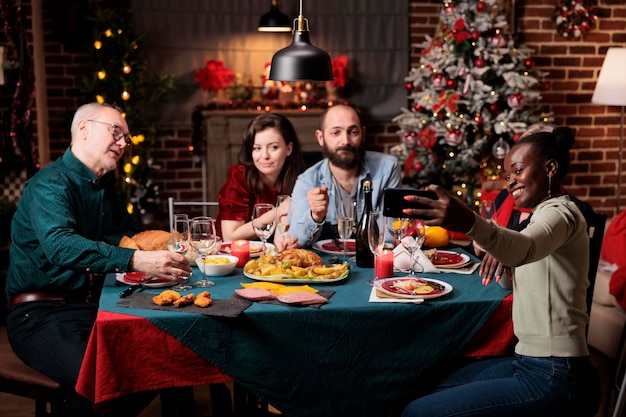 Captura la magia de Navidad: trucos para tomar las mejores fotos con tu celular