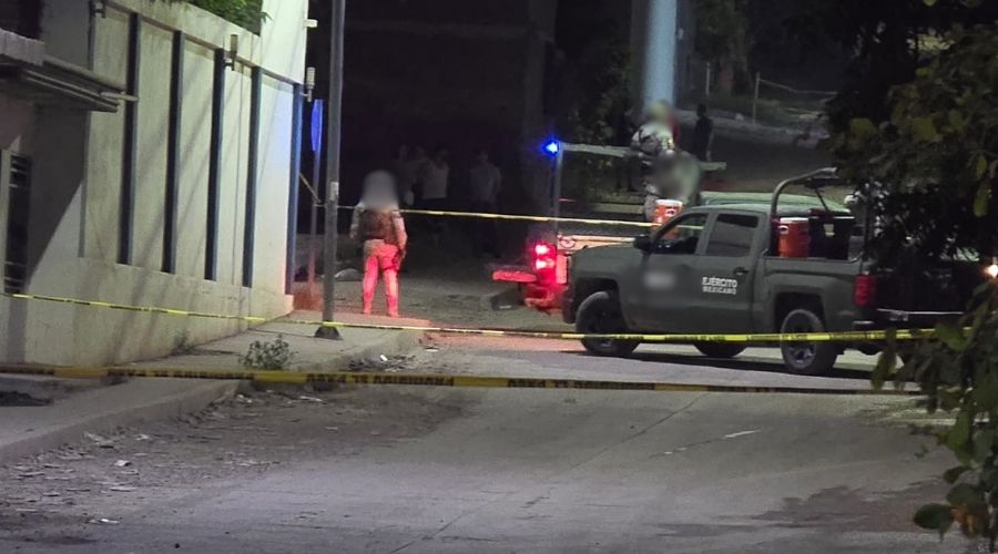 Elementos del ejército mexicano y una unidad