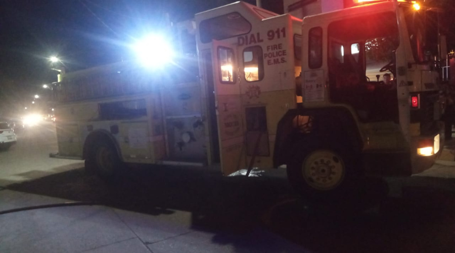 Bomberos sofocan el incendio que consumió parte de una vivienda 