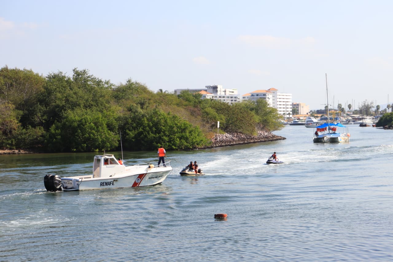Lanchas y motos acuáticas en Mazatlán