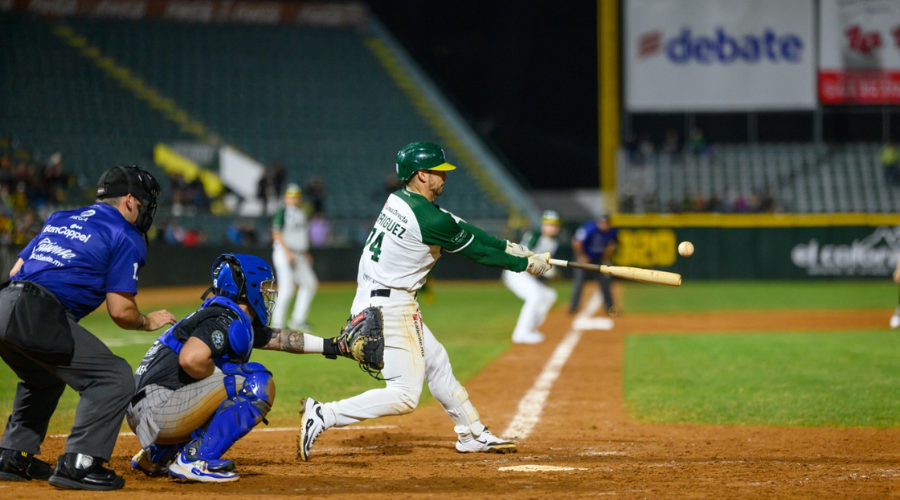 Batazo del triunfo de Isaac Rodríguez