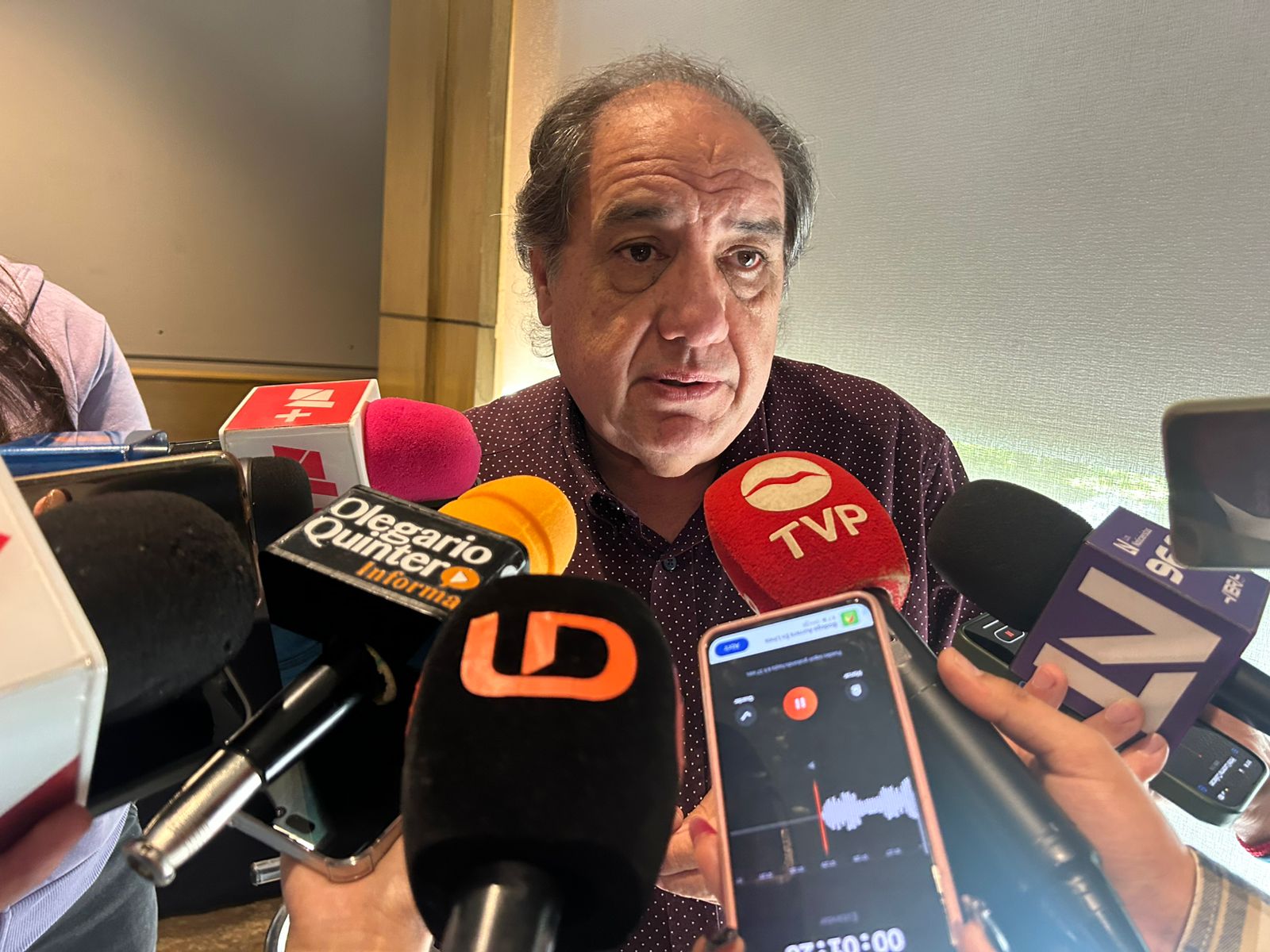 director de la organización Culiacán Participa, Javier Llausás Magaña en entrevista con medios de comunicación