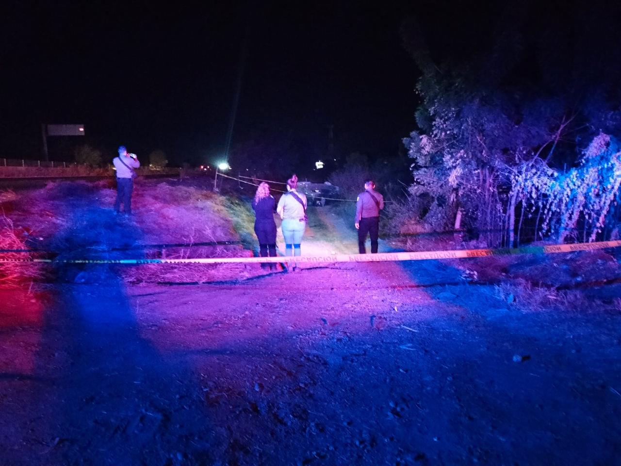 Autoridades en una zona acordonada investigando
