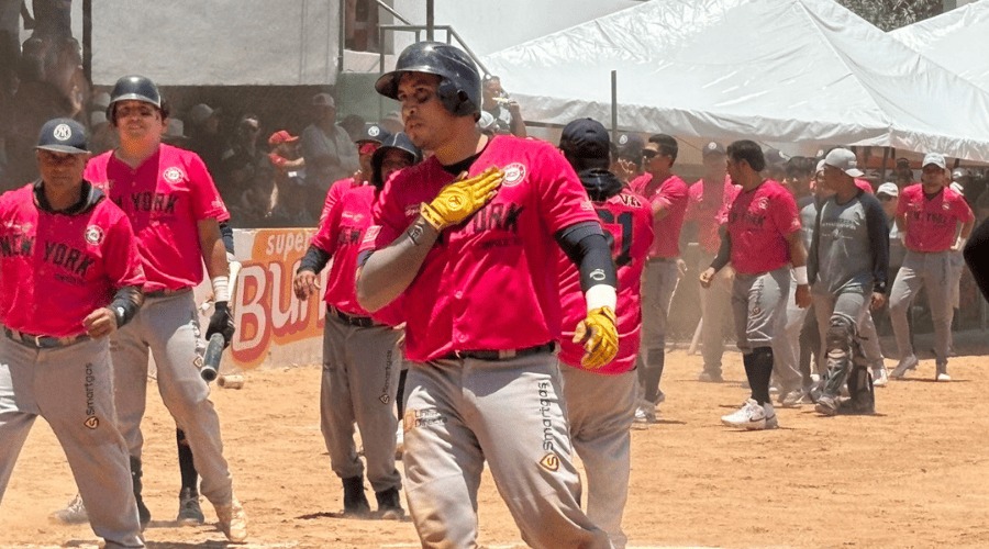 Distribuidora Villegas de Compuertas en la Liga Clemente Grijalva