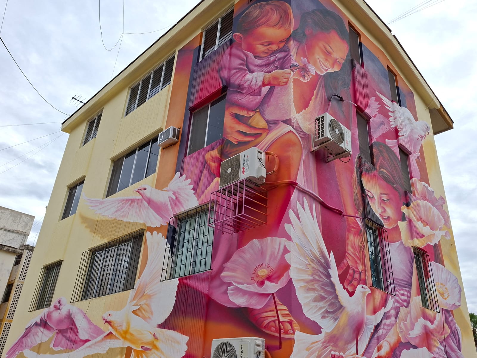 Mural pintado en un edificio en Culiacán