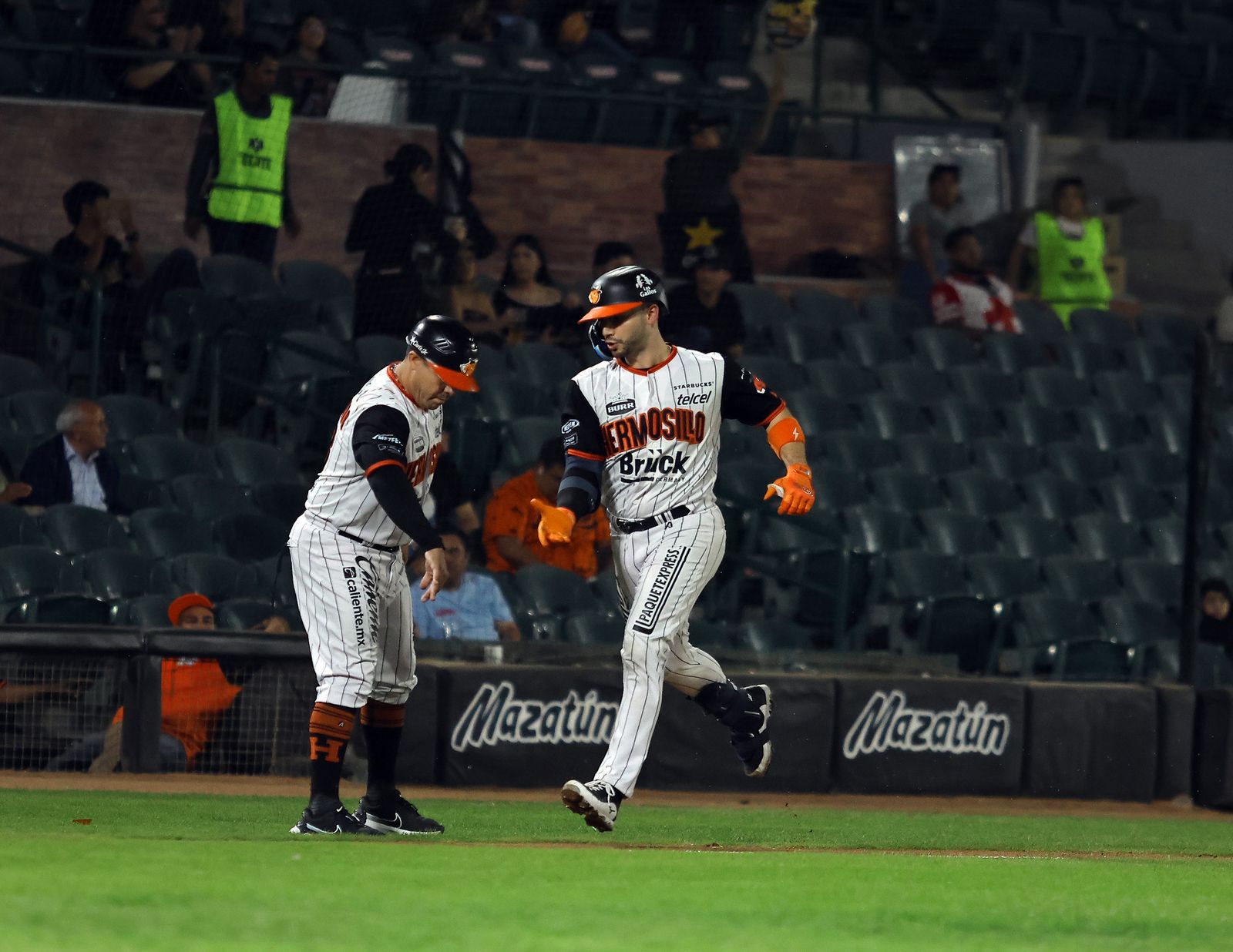César Salazar y Paul Campbell guían a Naranjeros al triunfo ante Mexicali
