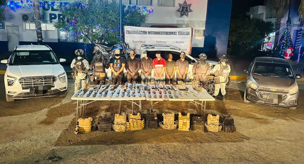 Fusiles y ametralladoras entre el arsenal asegurado tras enfrentamiento