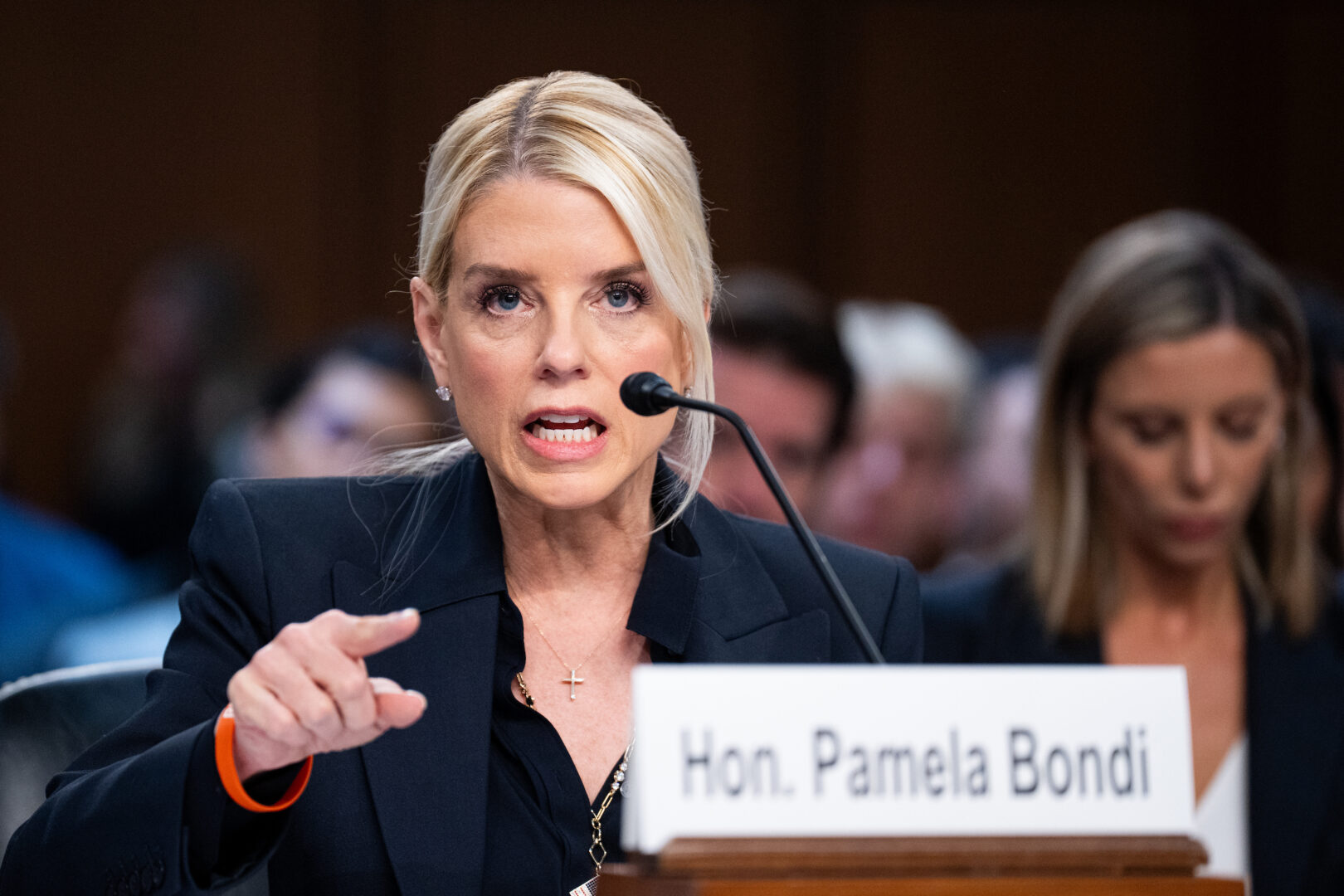 Pamela Bondi fiscal de EU
