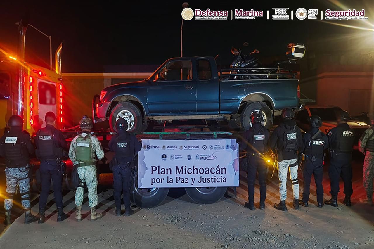 Autoridades detienen a 10 personas como parte del Plan Michoacán; aseguran armas, drogas y vehículos