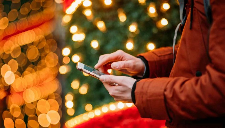 ¡Felicita a esa persona especial! Así puedes programar mensajes de Año Nuevo en WhatsApp y Telegram