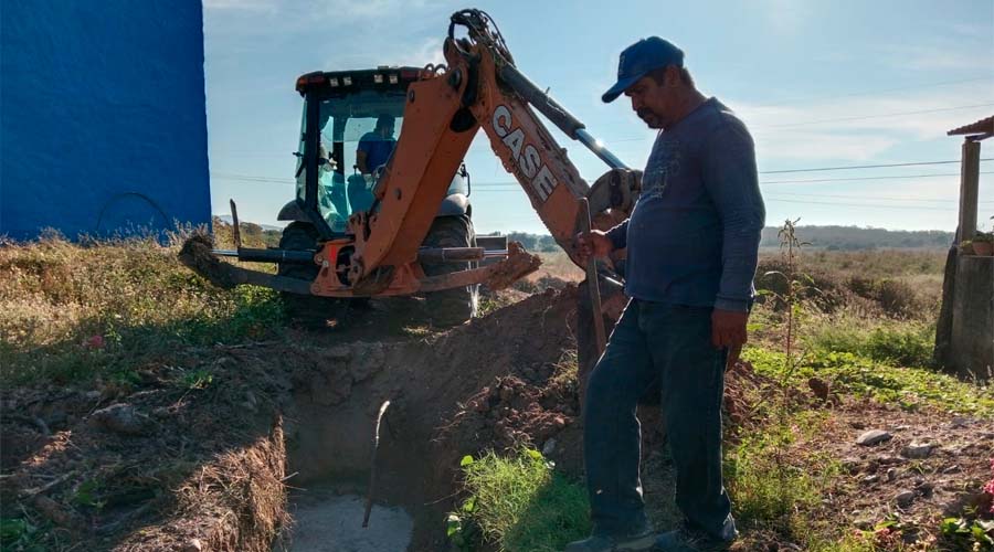 Rehabilitan subcolector en la comunidad de El Roble, Mazatlán