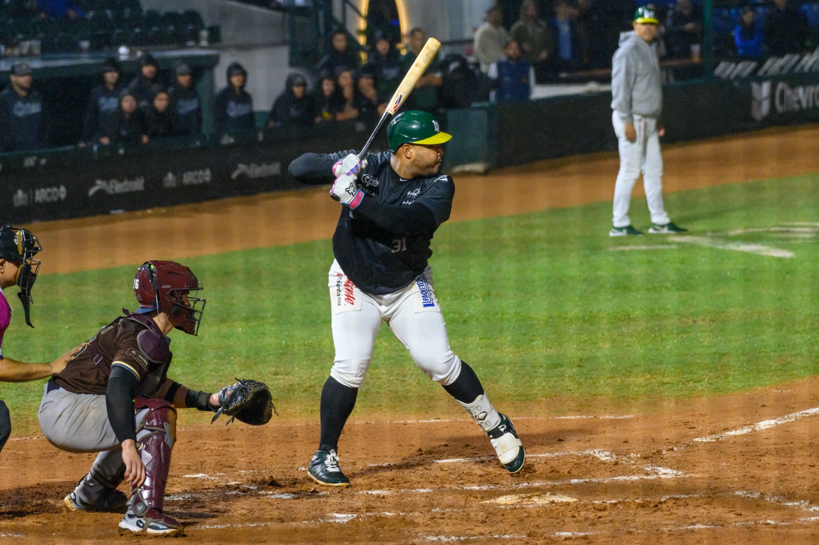 Yasmany Tomás en el campo de juego