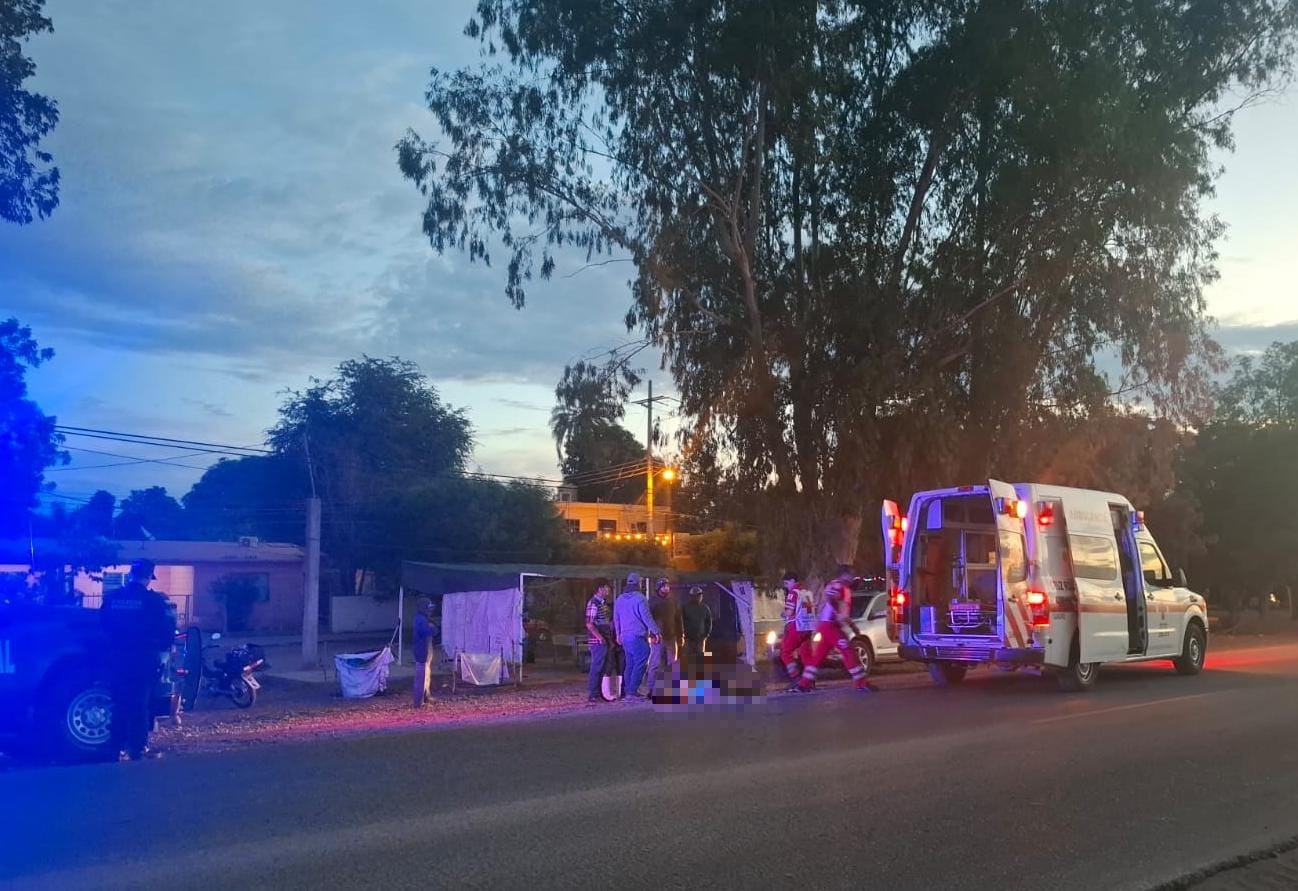 Atropellado en Guasave es atendido por elementos de la Cruz Roja