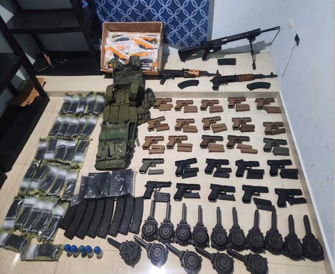Arsenal asegurado en Portalegre, Culiacán